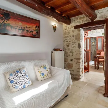 Traditional Cretan Houses,agios Myronas